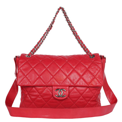 Quilted Caviar Leather XL Classic Flap Messenger Bag Red