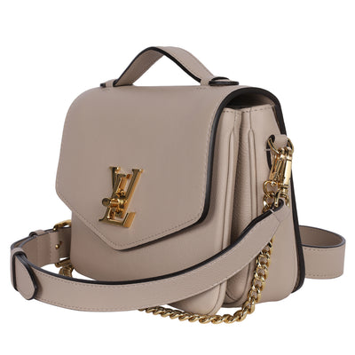 Grained Calfskin Lockme Oxford Tan