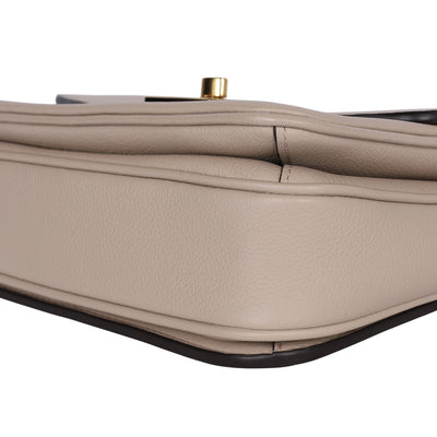 Grained Calfskin Lockme Oxford Tan