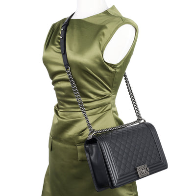 Caviar Quilted Large Boy Flap Bag Black