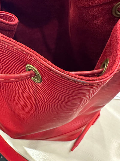 LV Epi Leather Noe GM Shoulder Bag