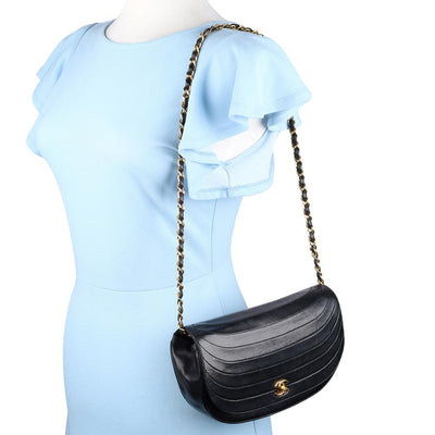 Half Moon Front Flap Leather Shoulder Bag Vintage Black