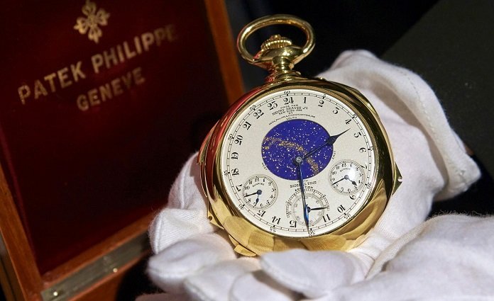 5 Unbelievable Golden Accessories